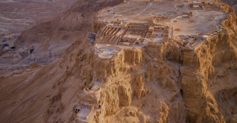 Pevnosť Masada v púšti Izraela